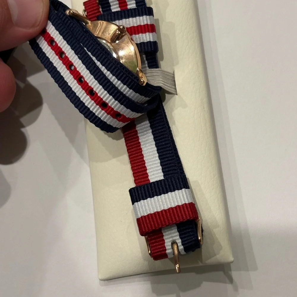 Daniel Wellington Classic Cambridge Watch Japan movnt - Picture 10 of 13